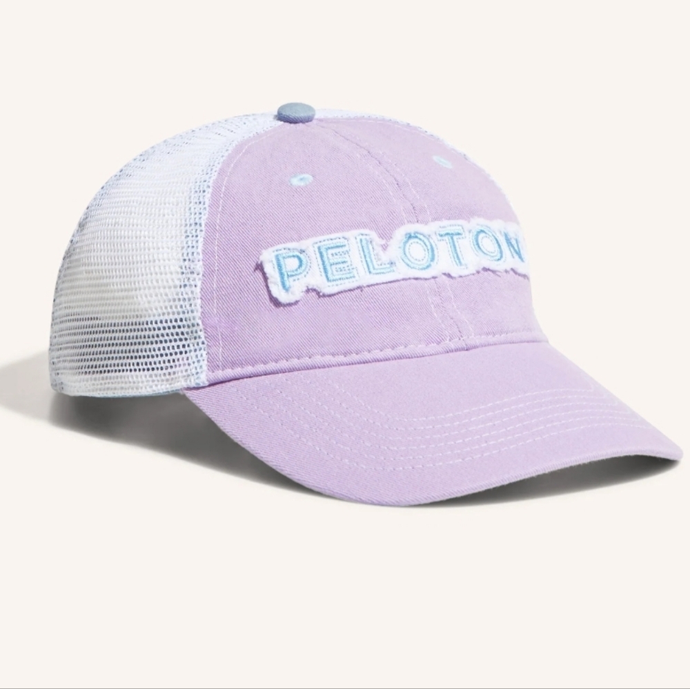 Nwt Pelton Run Hat White Purple